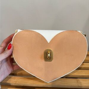 Niels Peeraer Heart-Shaped Tan and White Crossbody Bag